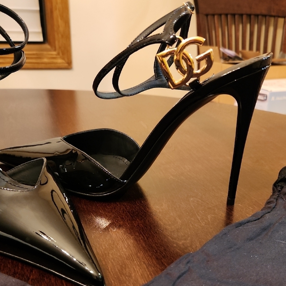 Dolce & Gabbana Lollo Slingbacks Black Heels with Gold Accents - Picture 7 of 8